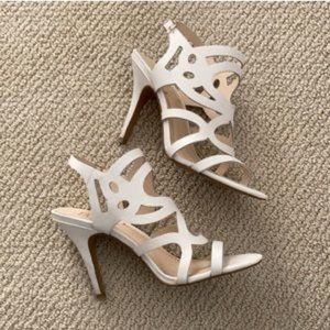 BCBG Paris - "Faythe" laser cut WHITE sandal size 7